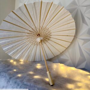 Sombrillas blancas para tus damas de honor o otro evento ✨