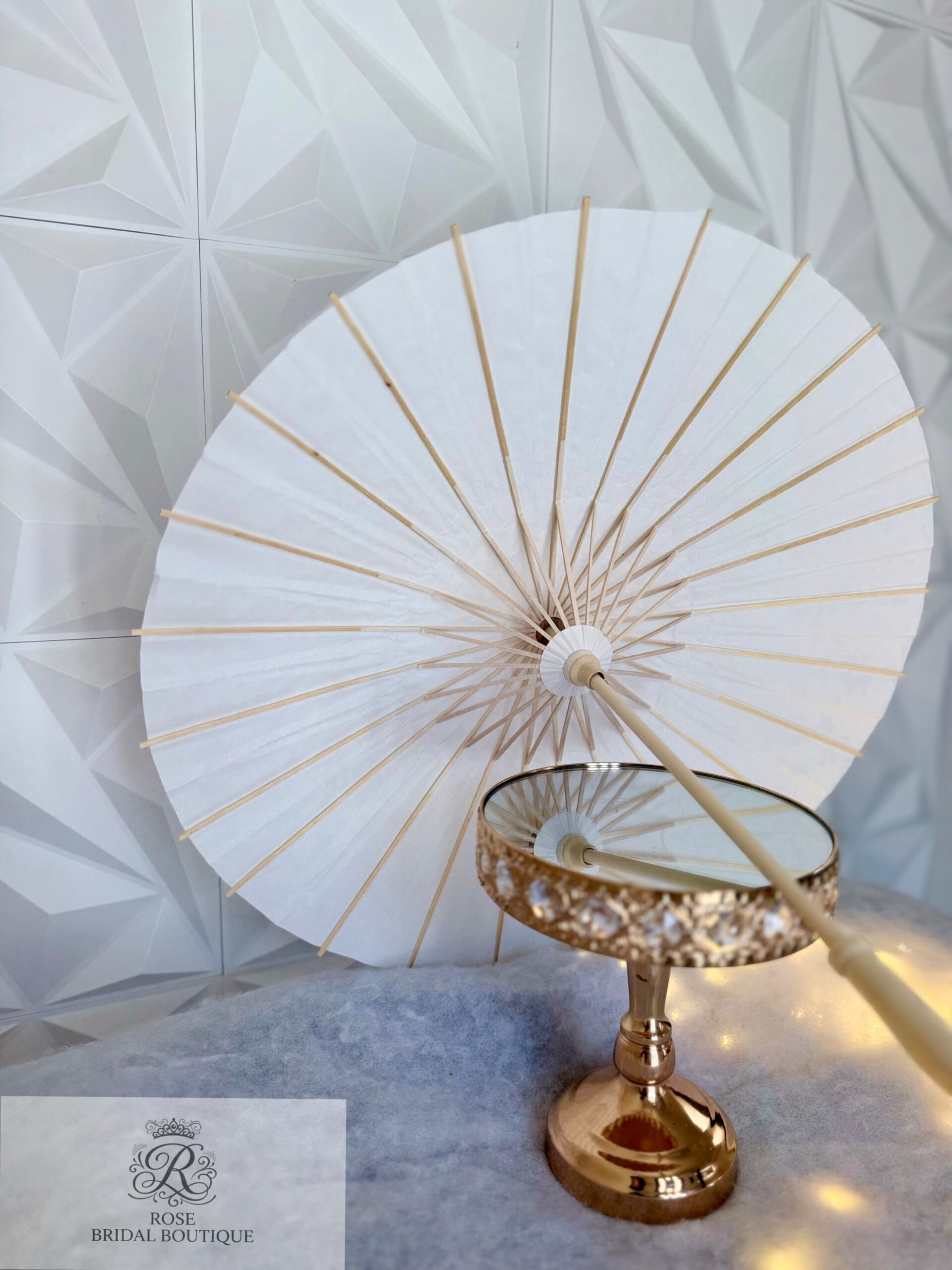 Sombrillas blancas para tus damas de honor o otro evento ✨ - Image 2